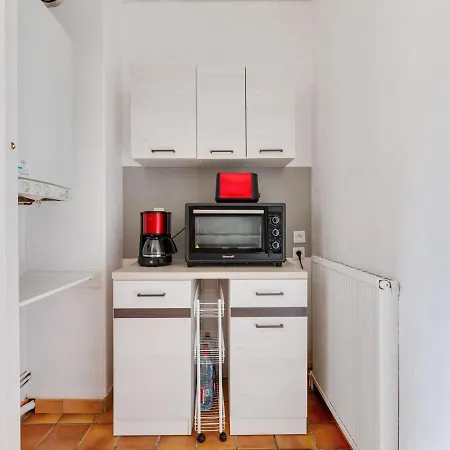 Simplistic In With Garden Holiday home *