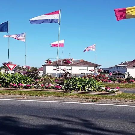 Semesterbostad Simplistic In With Garden