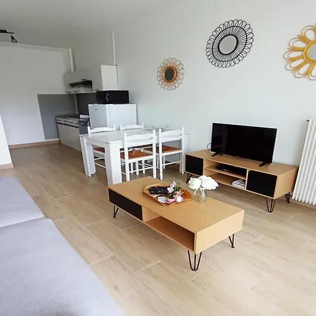 Simplistic In With Garden *