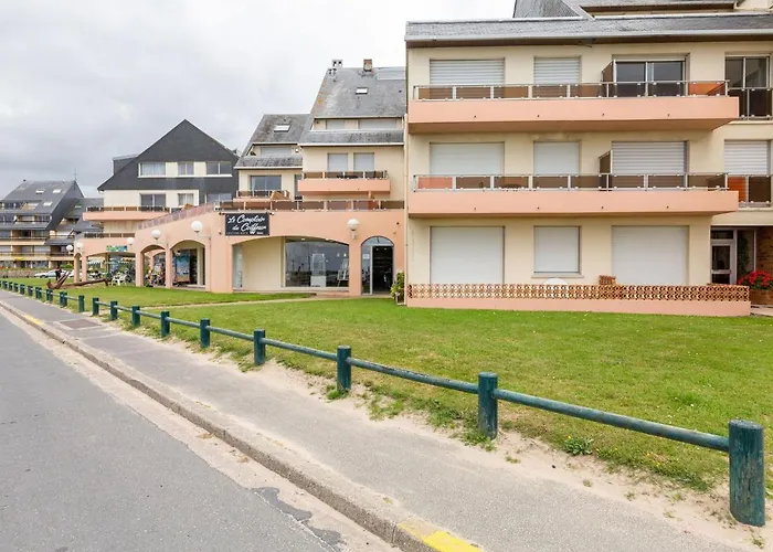 Simplistic In With Garden Grandcamp-Maisy